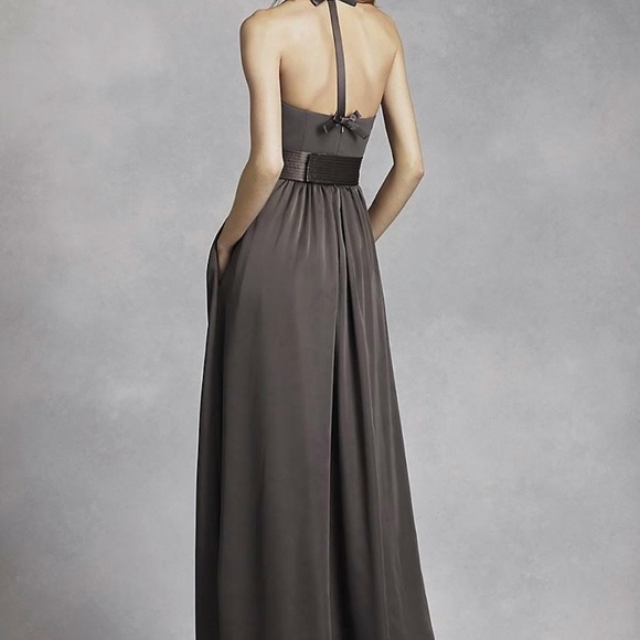 Vera Wang V-neck halter gown with slit - Picture 2 of 6